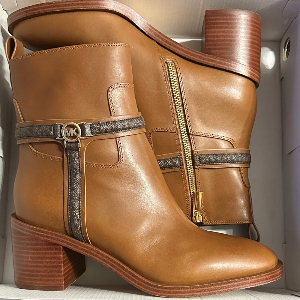 Michael Kors Brown Leather Heeled Boots